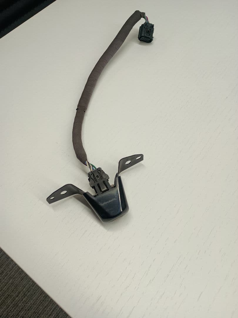 レクサスRX　フロントカメラ ブラケット取り付け