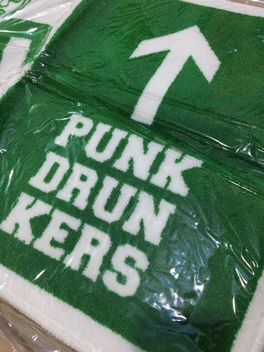 PUNK DRUNKERS パンクドランカーズ ラグ マット MXMXM