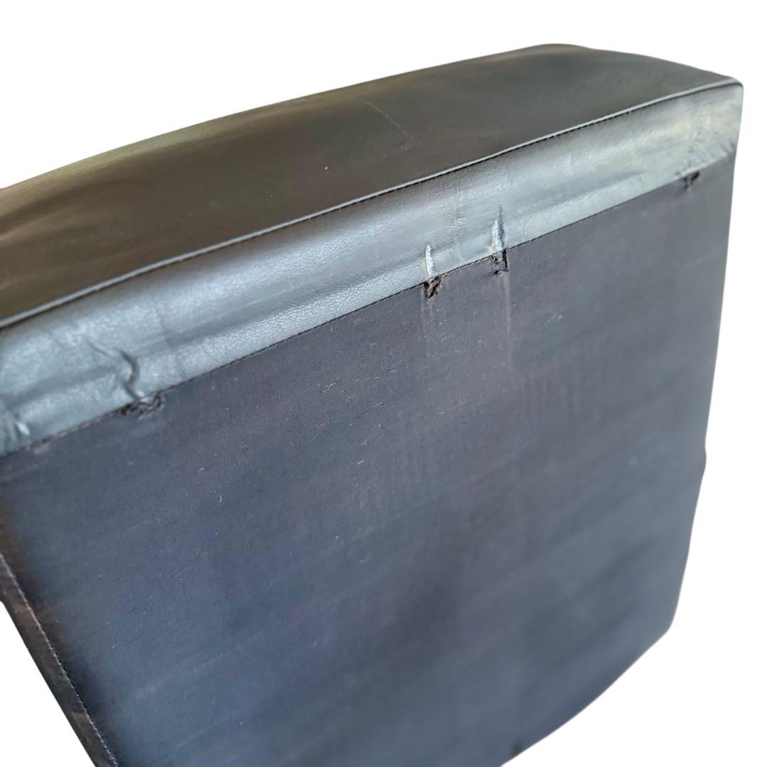 HR730 【本総革】ル・コルビジェ LC2 リプロダクト　シングルソファ