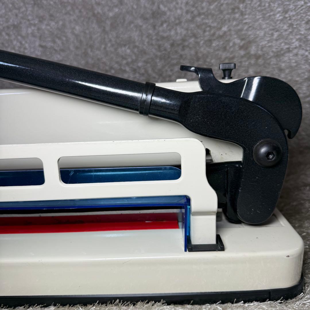 ダイシン商事 業務用 ペーパーカッター DS-858A4 大型裁断機