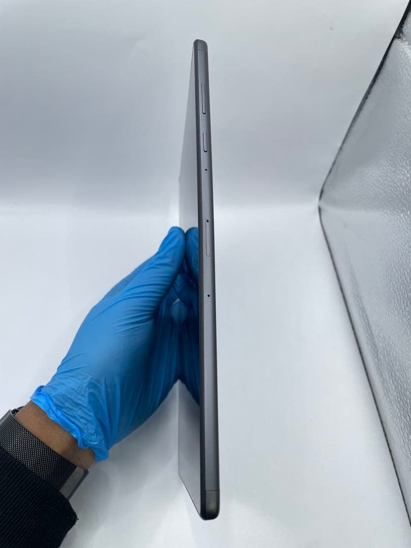 Lenovo Tab M10 FHD Plus 10.3インチ