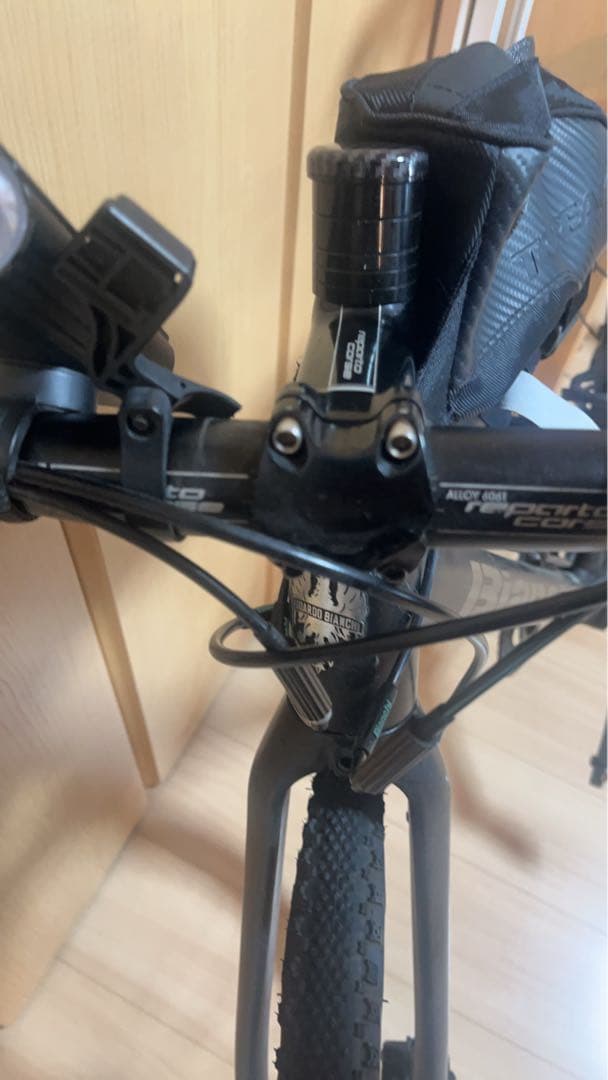 【2/15まで】Bianchi ZURIGOロードバイク　シクロクロス付属品多数