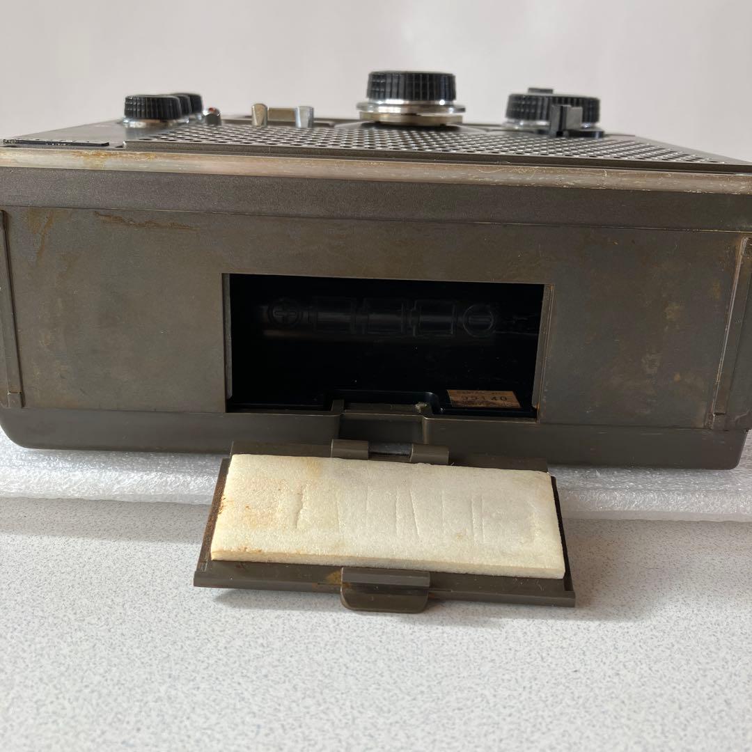 ソニーＢＣＬラジオ　スカイセンサー　　　　　５９００　　完動品