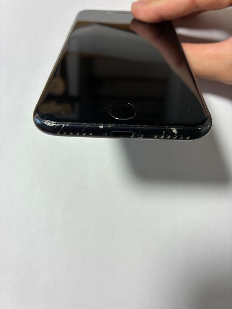 Apple iPhoneSEブラック　128GB