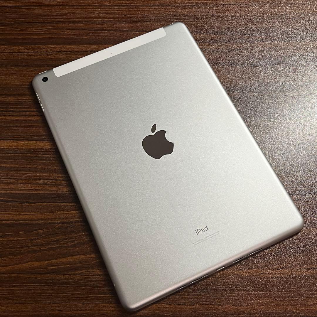 iPad 第8世代 セルラーモデル 32GB シルバー