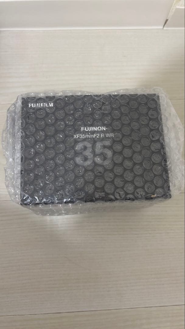 【新品未使用】フジフイルム XF35mm F2 R WR シルバー