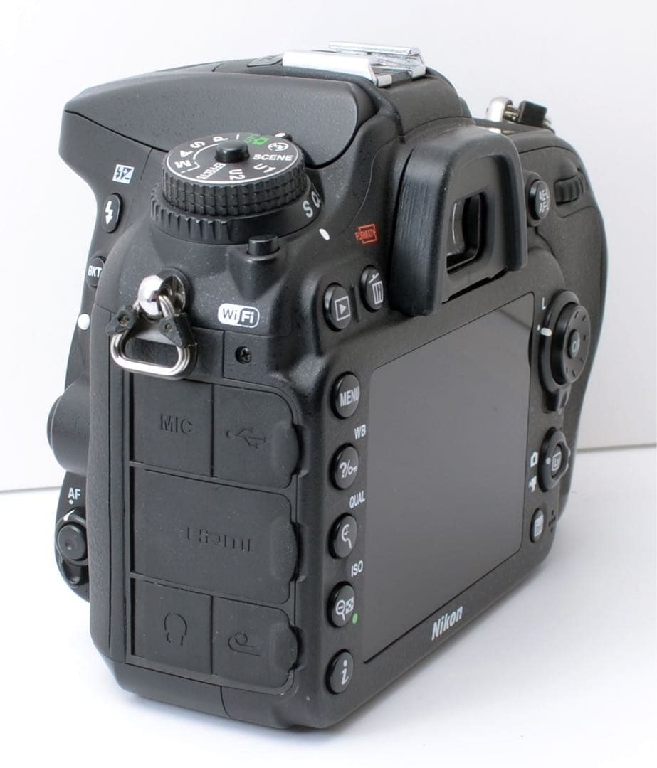 人気の上位機！Nikon D7200★Wi-Fi内蔵★Wズームレンズ