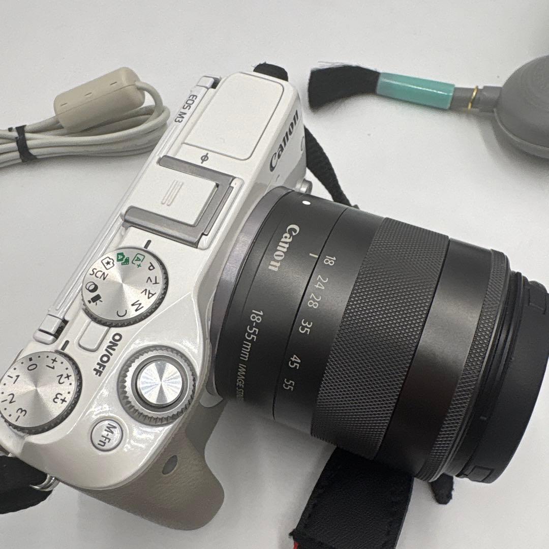 美品　Canon EOSM3 ミラーレス一眼カメラ