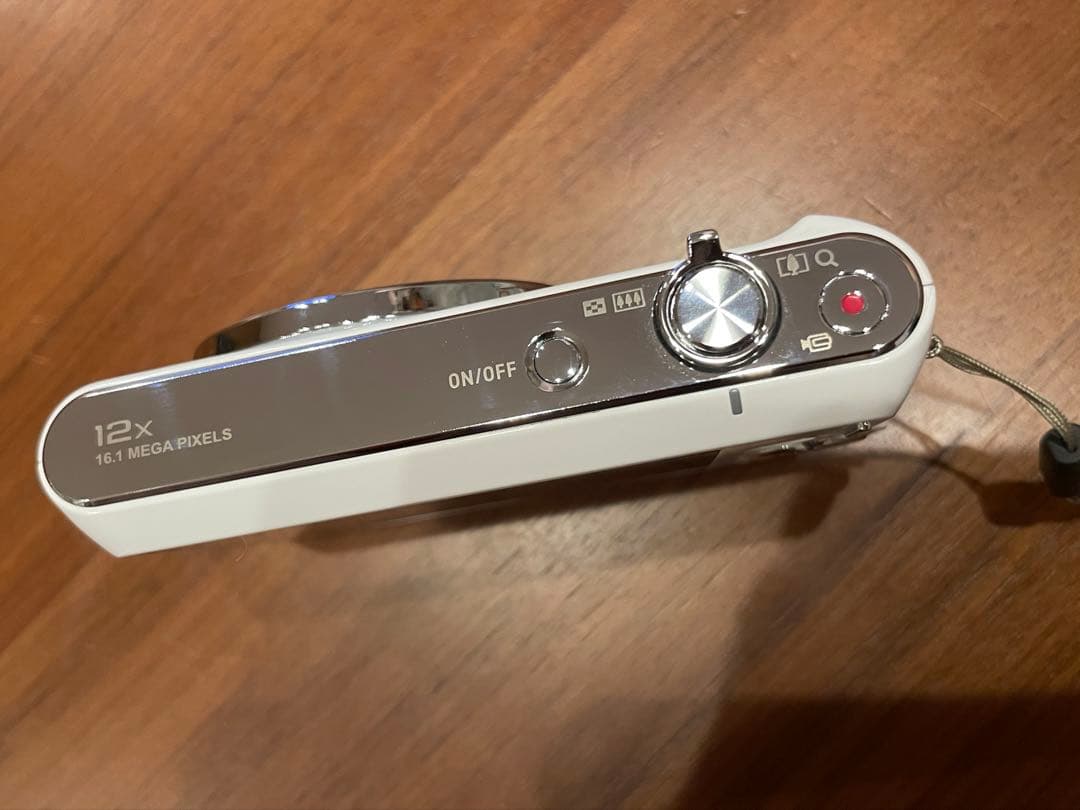 【美品】カシオ CASIO EXILIM EX-ZS240 12x バッテリー付