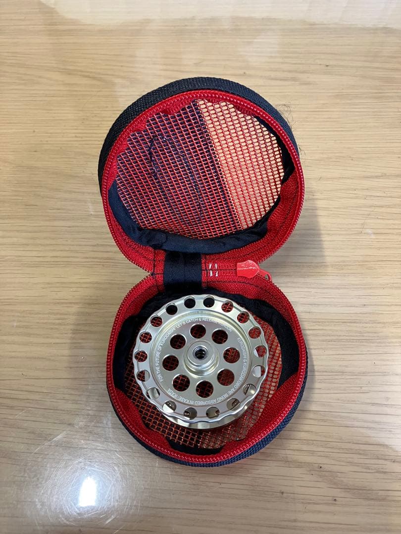 【 黒鯛工房 】 カセ筏師 THEチヌ LIMITED 競技65W-G リール