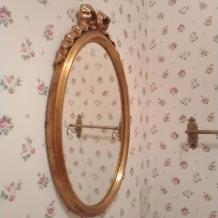 アンティーク調　オーバルミラー　壁掛け鏡　ゴールド　ウォールミラー