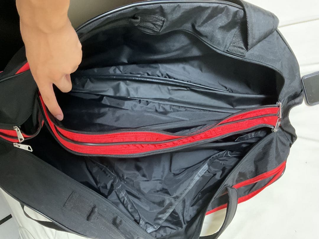 YONEX バドミントンバッグ 黒/赤