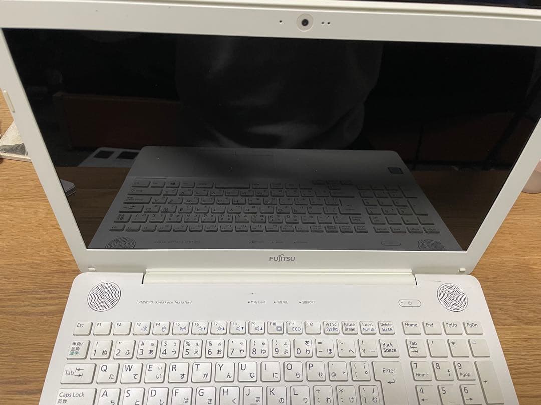 Fujitsu ジャンク　ノートPC ホワイト LIFEBOOK AH53/A3