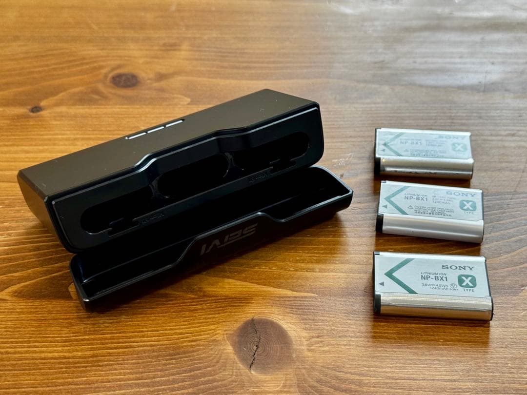 SONY ZV-1F デジタルカメラ（バッテリー３本）