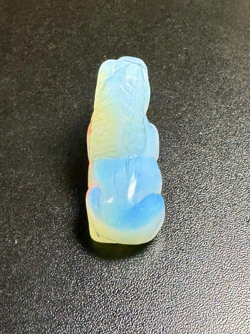 オパライト(人工石)の馬の置物