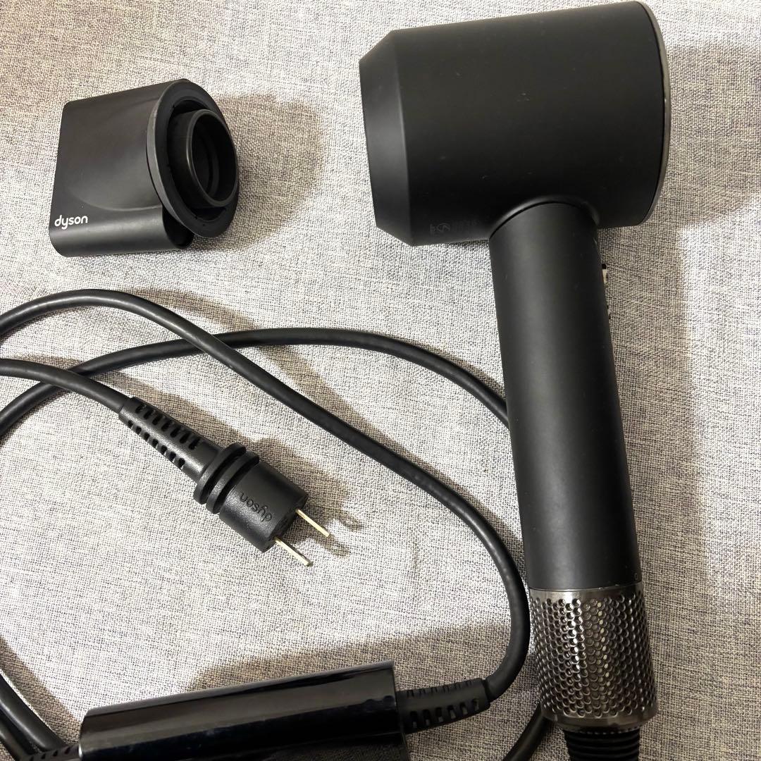 ダイソン ヘアドライヤ HD08