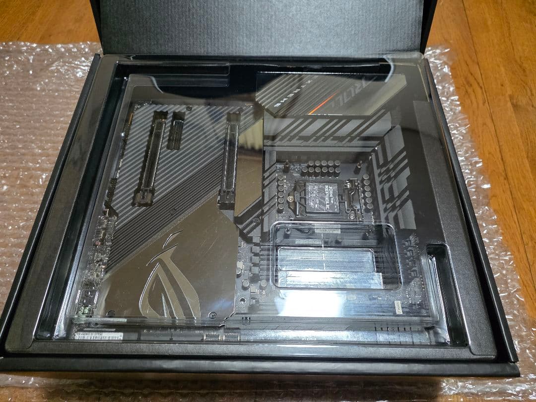 マザーボード ASUS ROG MAXIMUS XIII EXTREME Z590