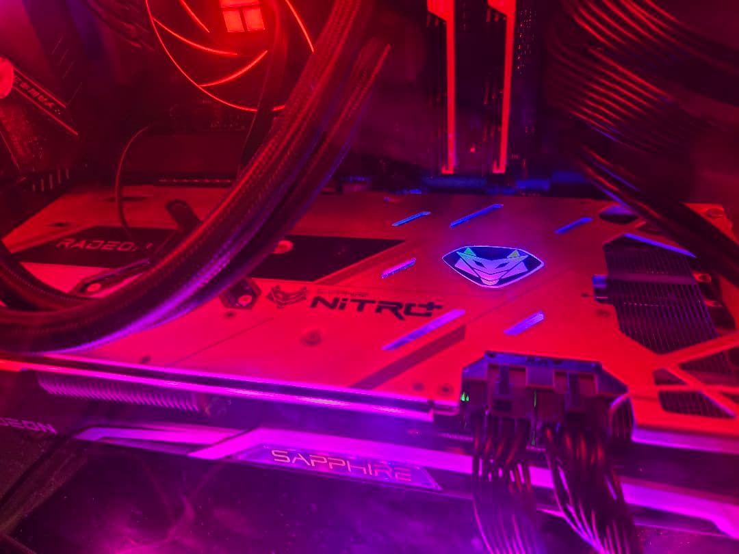 【中古、美品】AMD 6800xt 16GB Sapphire Nitro+