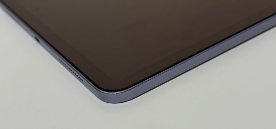 iPadAir第5世代64GBパープル　MagicKeyboardホワイト