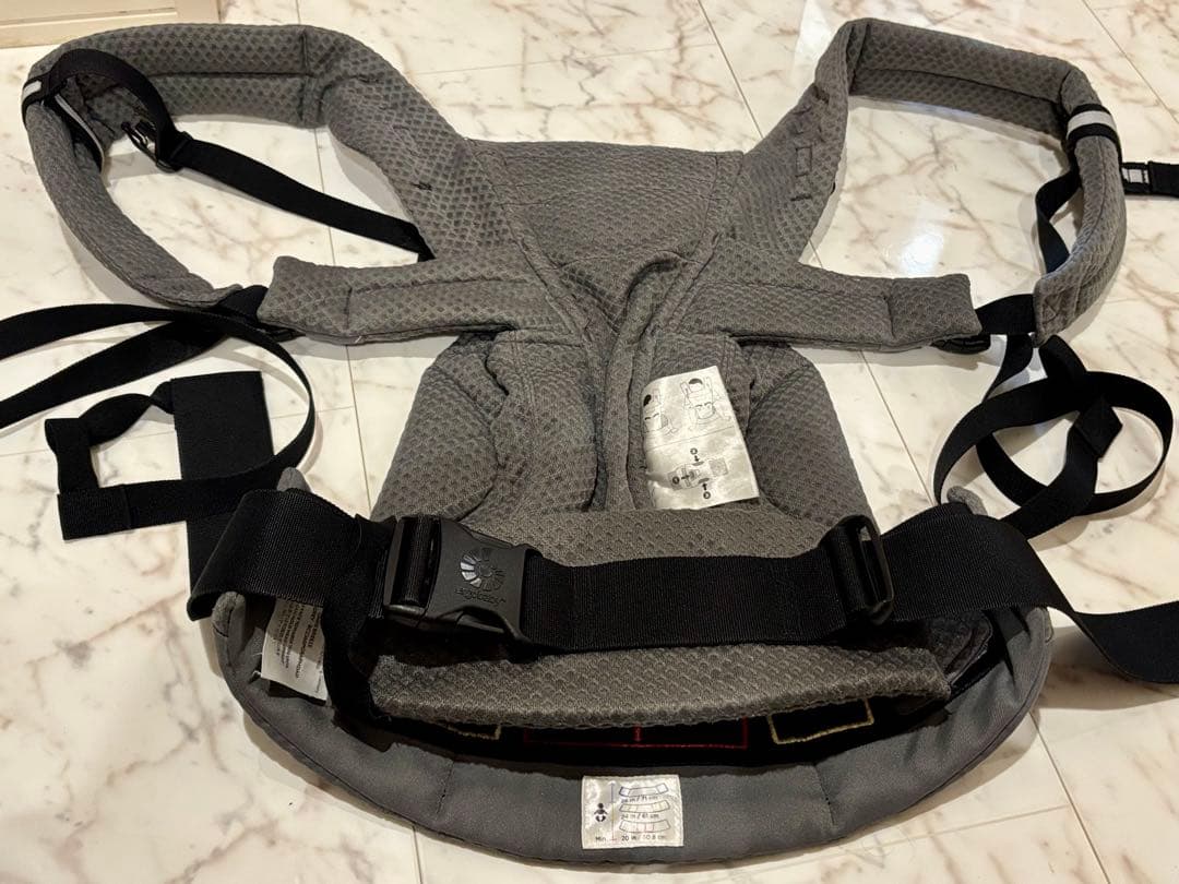 【極美品】エルゴベビー　オムニ ブリーズ　グラファイトグレー