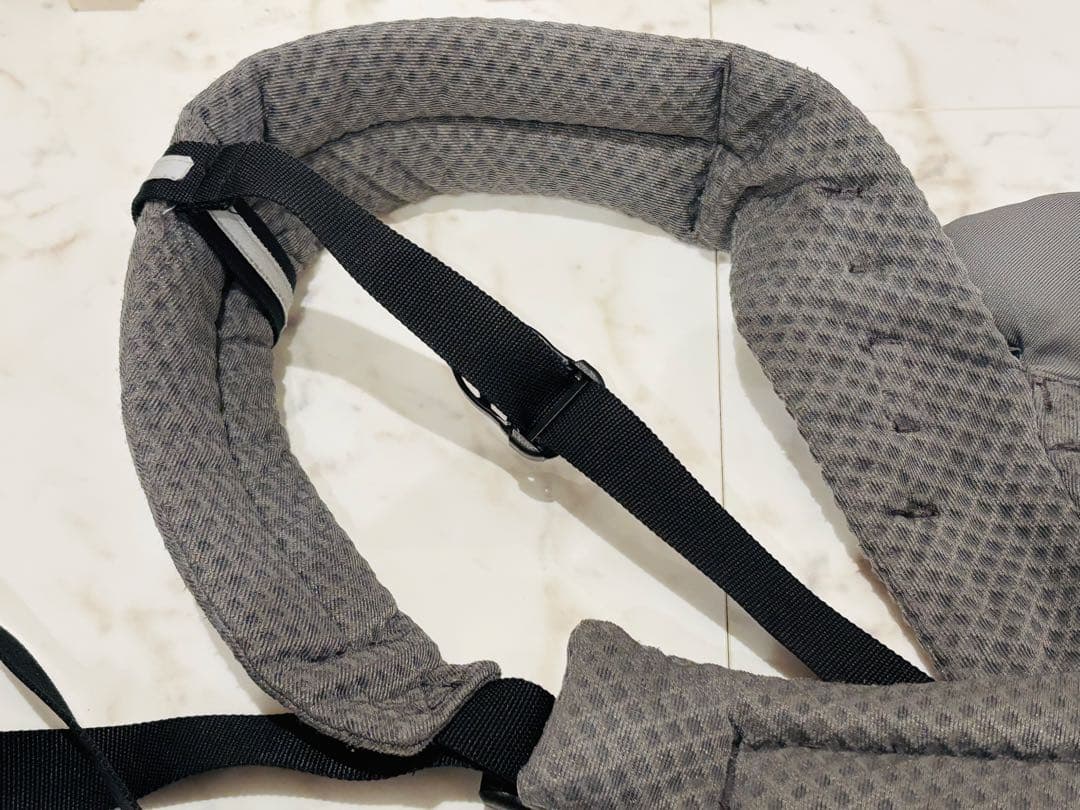 【極美品】エルゴベビー　オムニ ブリーズ　グラファイトグレー