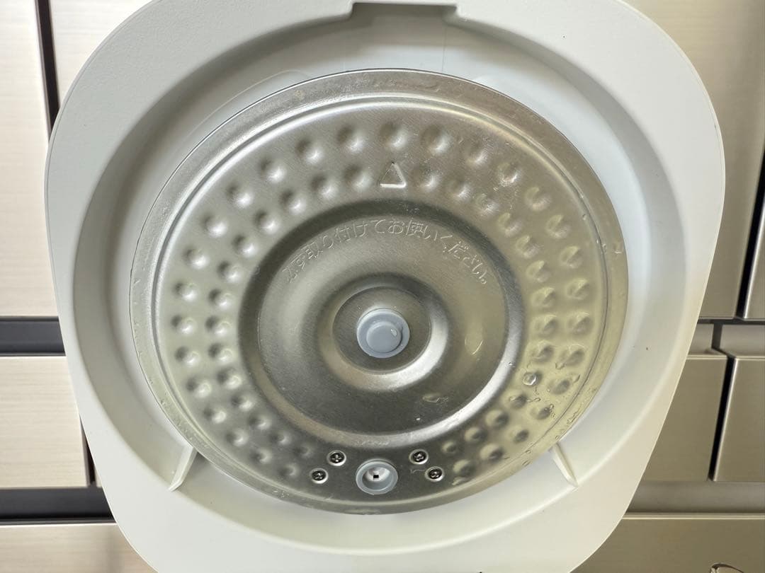 【高年式】2022年式 3合 0.54LSHARP 炊飯器 KS-F5E8-W