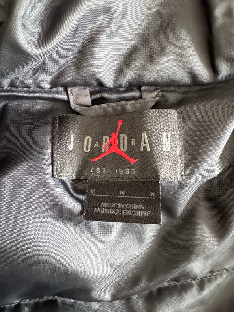 NIKE JORDAN ダウン サイズM