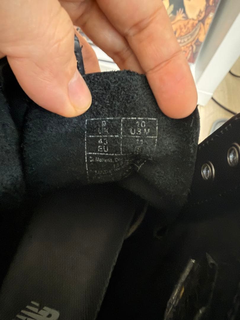 Dr.Martens 8ホール UK9[箱無し]