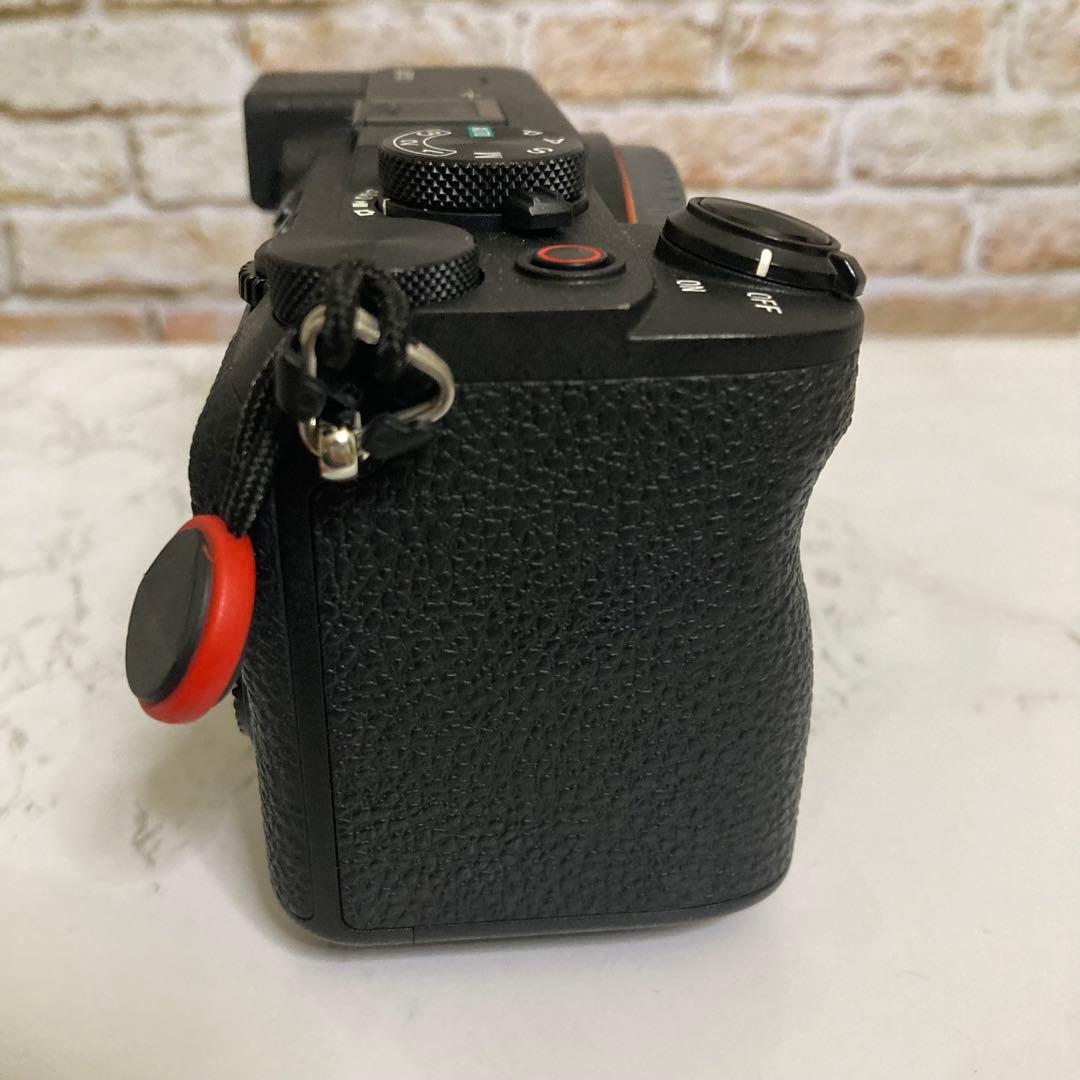 西村【良品】SONY ILCE-7CM2 α7CII 動作品 デジタル一眼