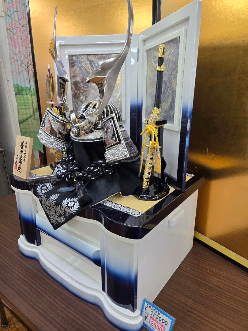 雨宮様【専用】【展示品限り】五月人形　兜　鍬形　収納飾り　子供着用可　S39