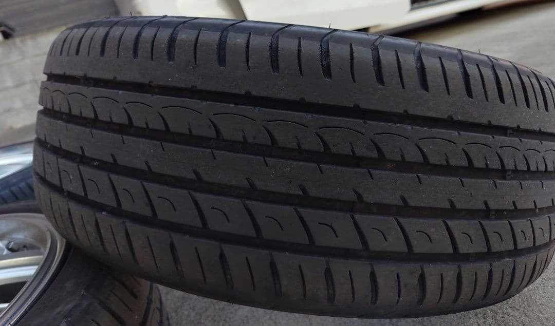 18インチ レオニスEX　廃盤品 ホイールタイヤ4本セット