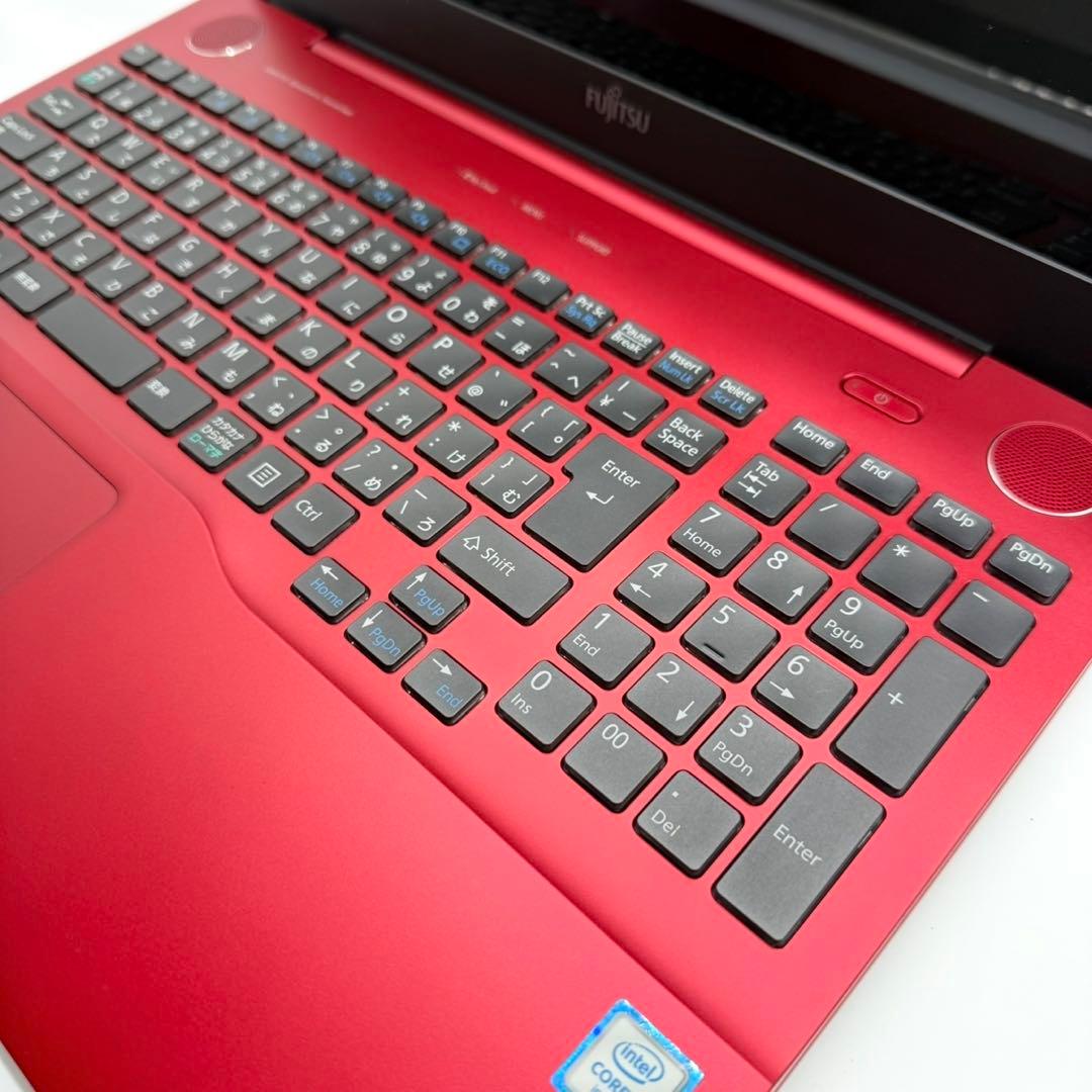 美品 富士通 ノートPC i7搭載 新品SSD512 Blu-ray FHD