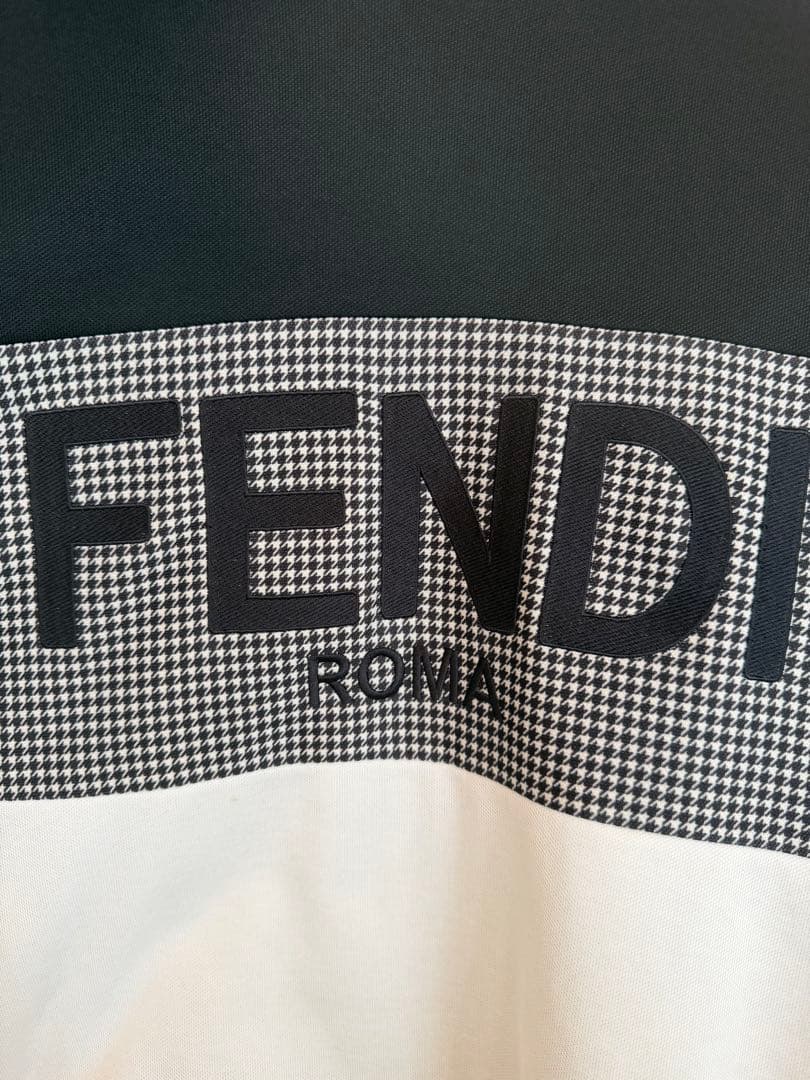 FENDI フード付きスウェット ロゴ 千鳥柄 FFロゴ プルオーバーパーカー