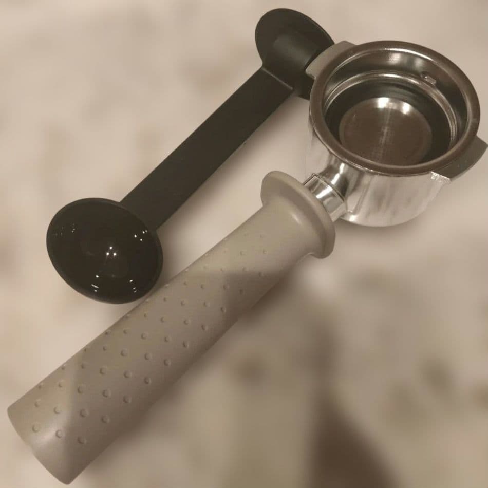 【未使用品】De'Longhi スティローザ EC235J-W ホワイト