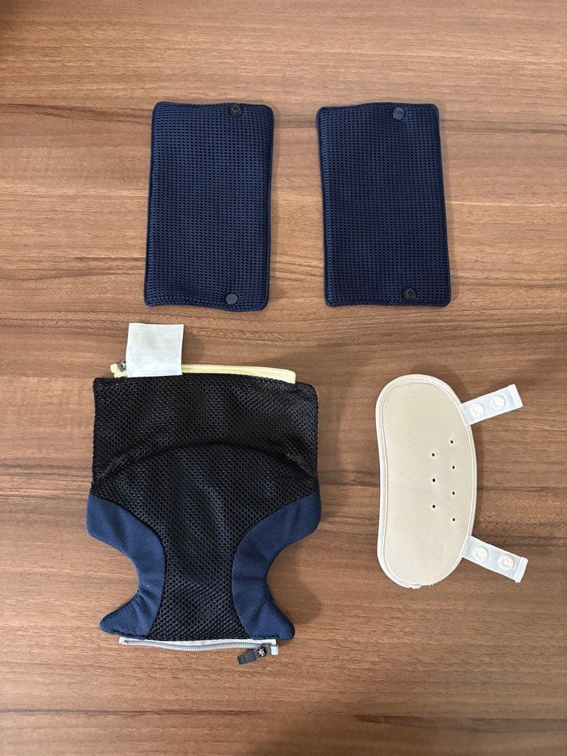 Aprica Laelis ネイビー 抱っこひも　アップリカ　ラクリス