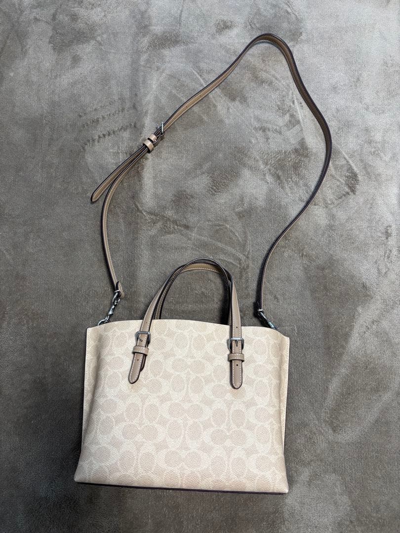 coach モリートート バッグ 25・シグネチャーキャンバス