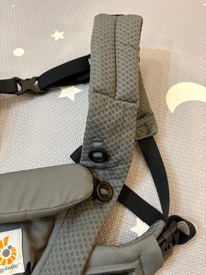 ergobaby OMNI Breeze 抱っこひも グラファイトグレー