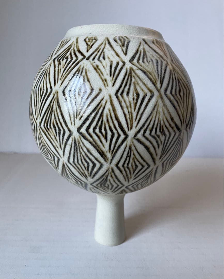 加藤唐三郎　鉄象嵌花入