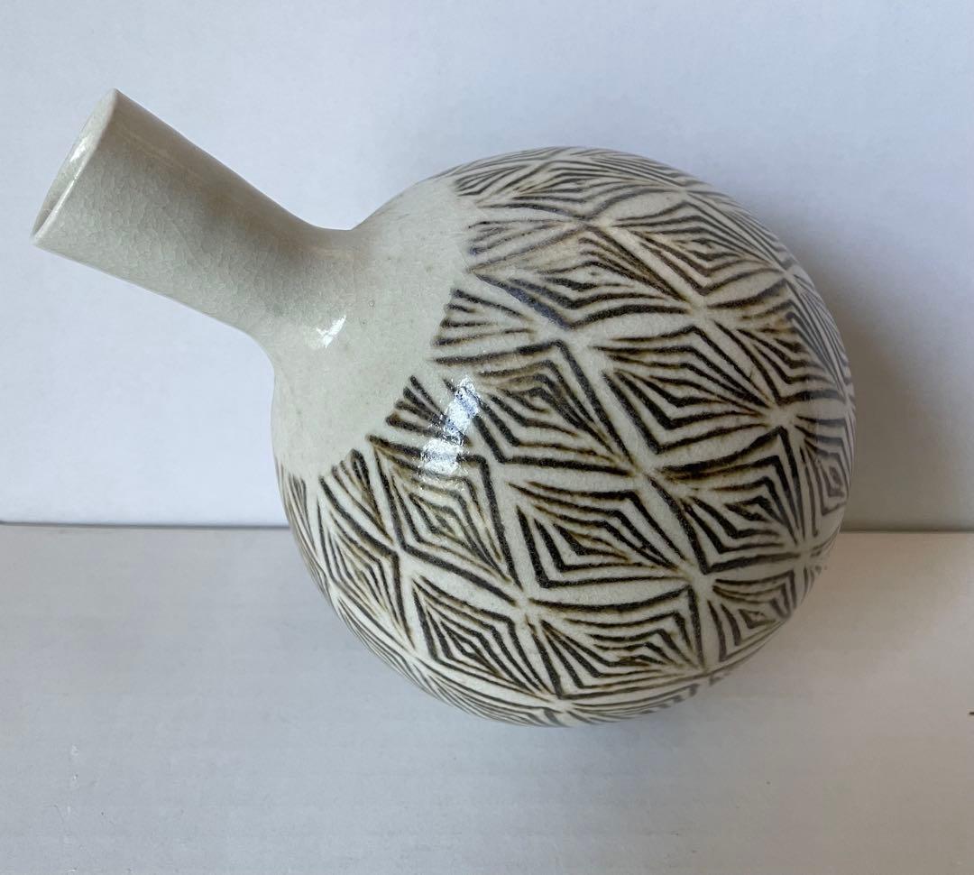 加藤唐三郎　鉄象嵌花入