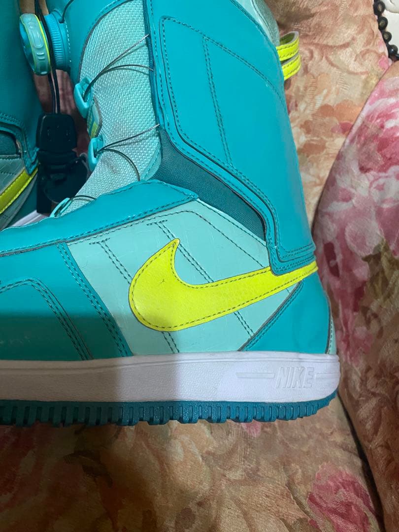 早い者勝ち❤️Nike 水色 女性用 スノーボードブーツ