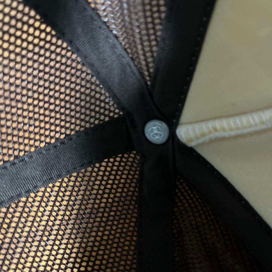 stussy メッシュキャップ　ブラウン