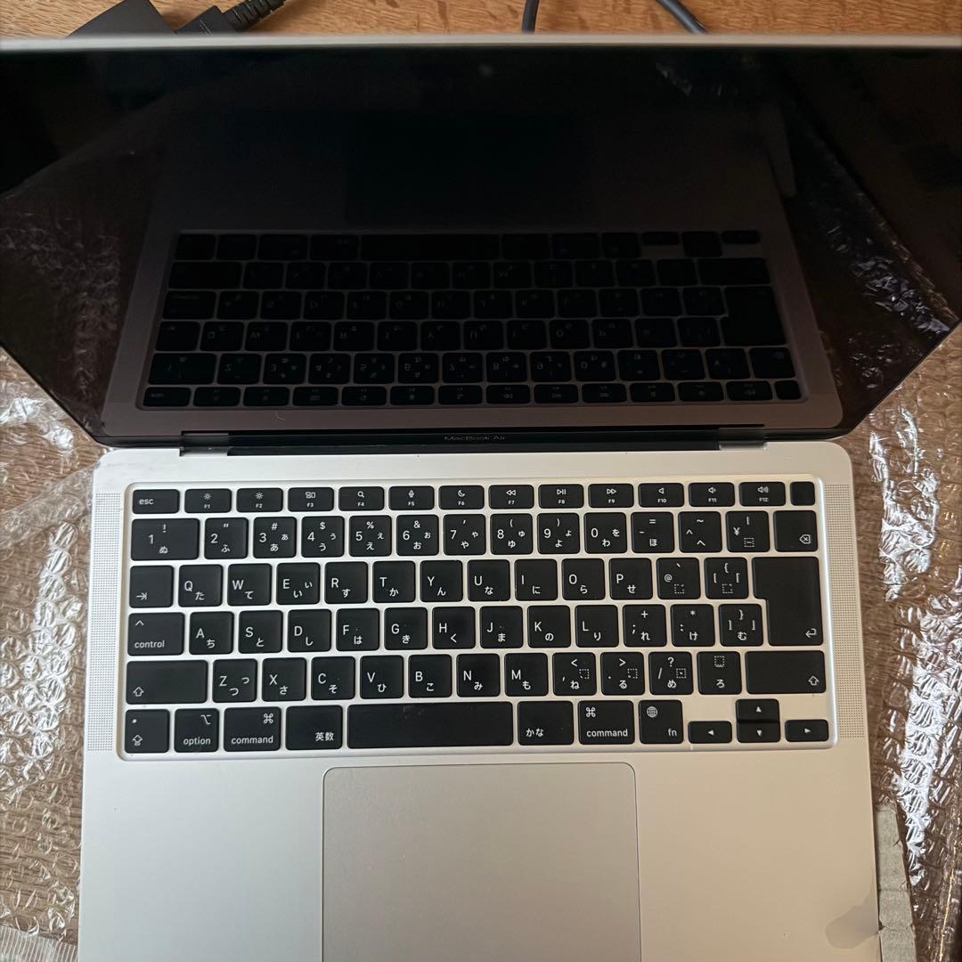 MacBook Air M1 2020 8GB/256GB バッテリー良好