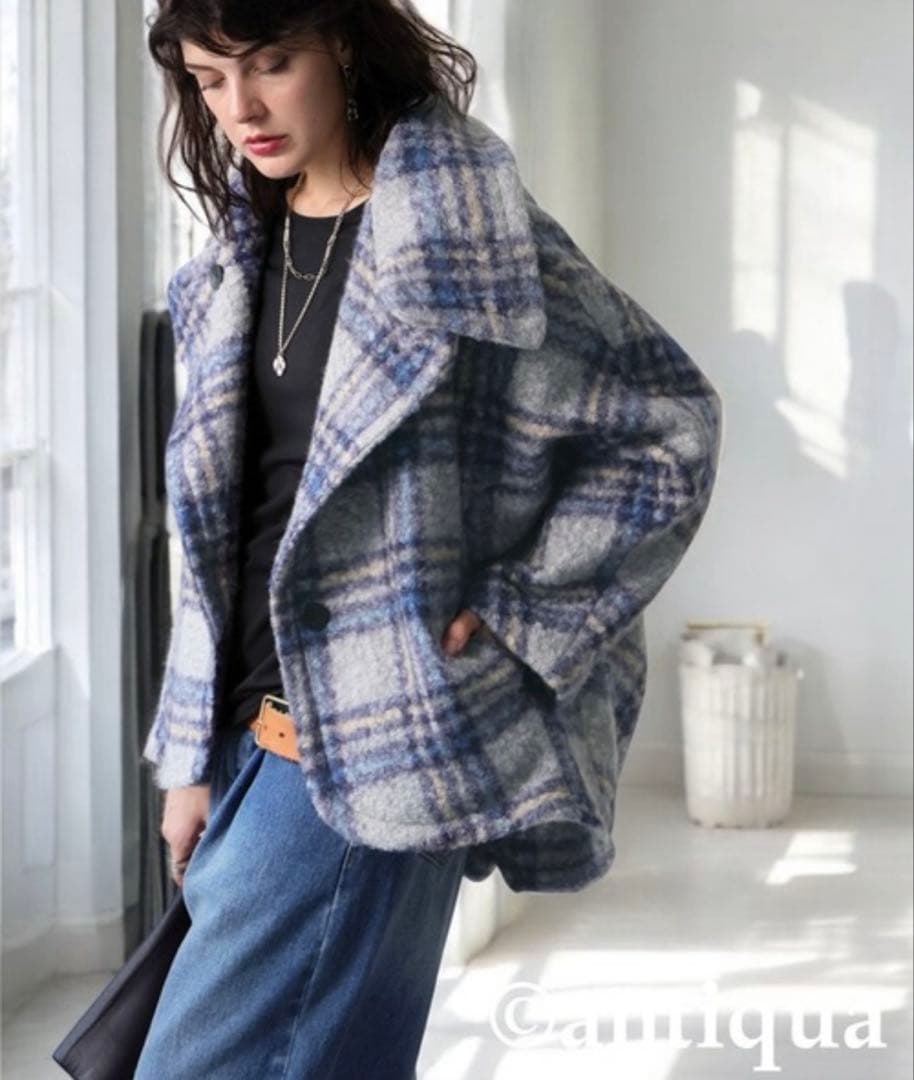 新品タグ付き　アンティカ　コート