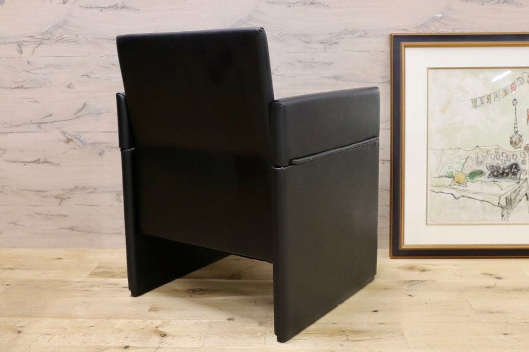 GMGK341A○Artfort / アーティフォート イージーチェア 黒