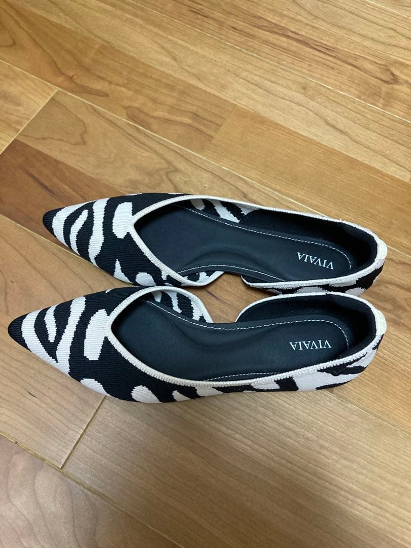 ⭐︎美品　VIVAIA フラットシューズ　37.5
