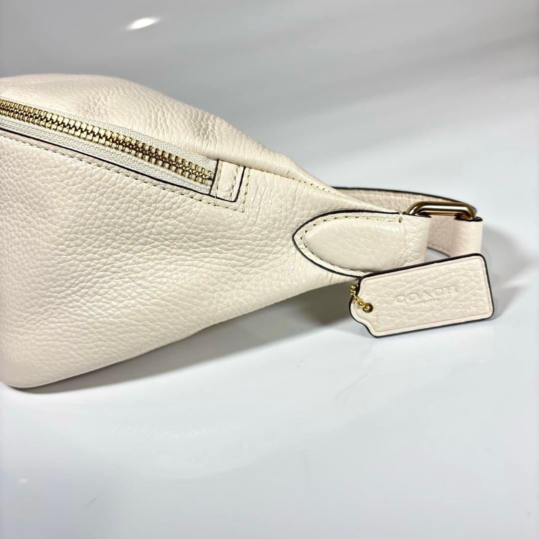 未使用級 COACH コーチ ボディバッグ レザー ゴールド金具 ウエストポーチ
