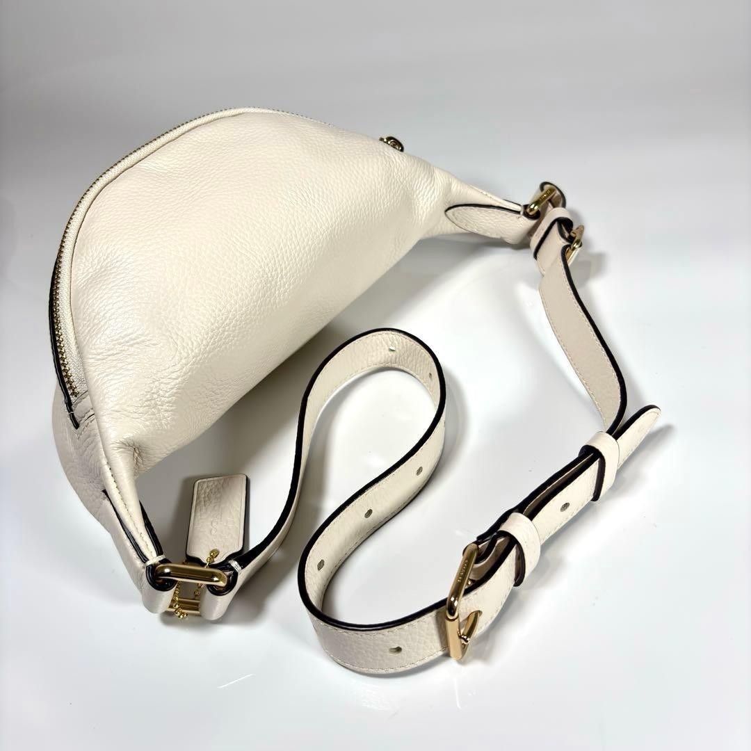 未使用級 COACH コーチ ボディバッグ レザー ゴールド金具 ウエストポーチ