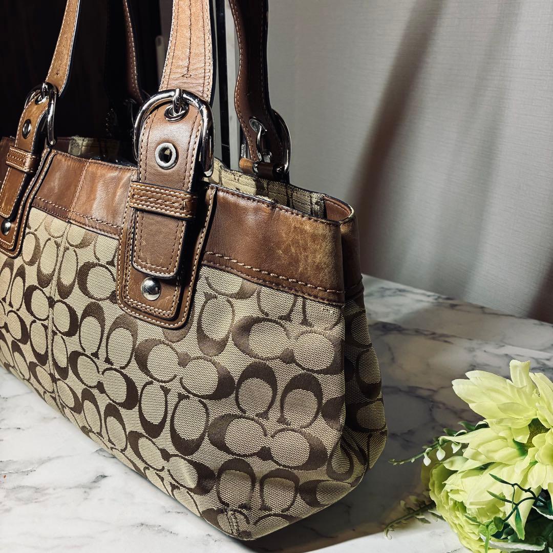 バッグ Coach large brown Soho Y2K signature