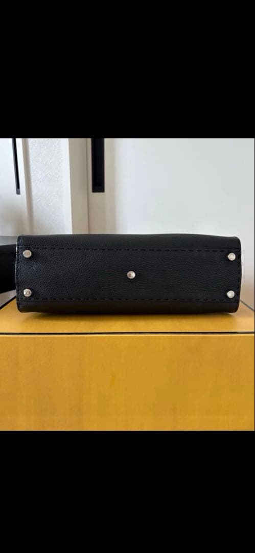 専用　FENDI 黒 レザー ハンドバッグ