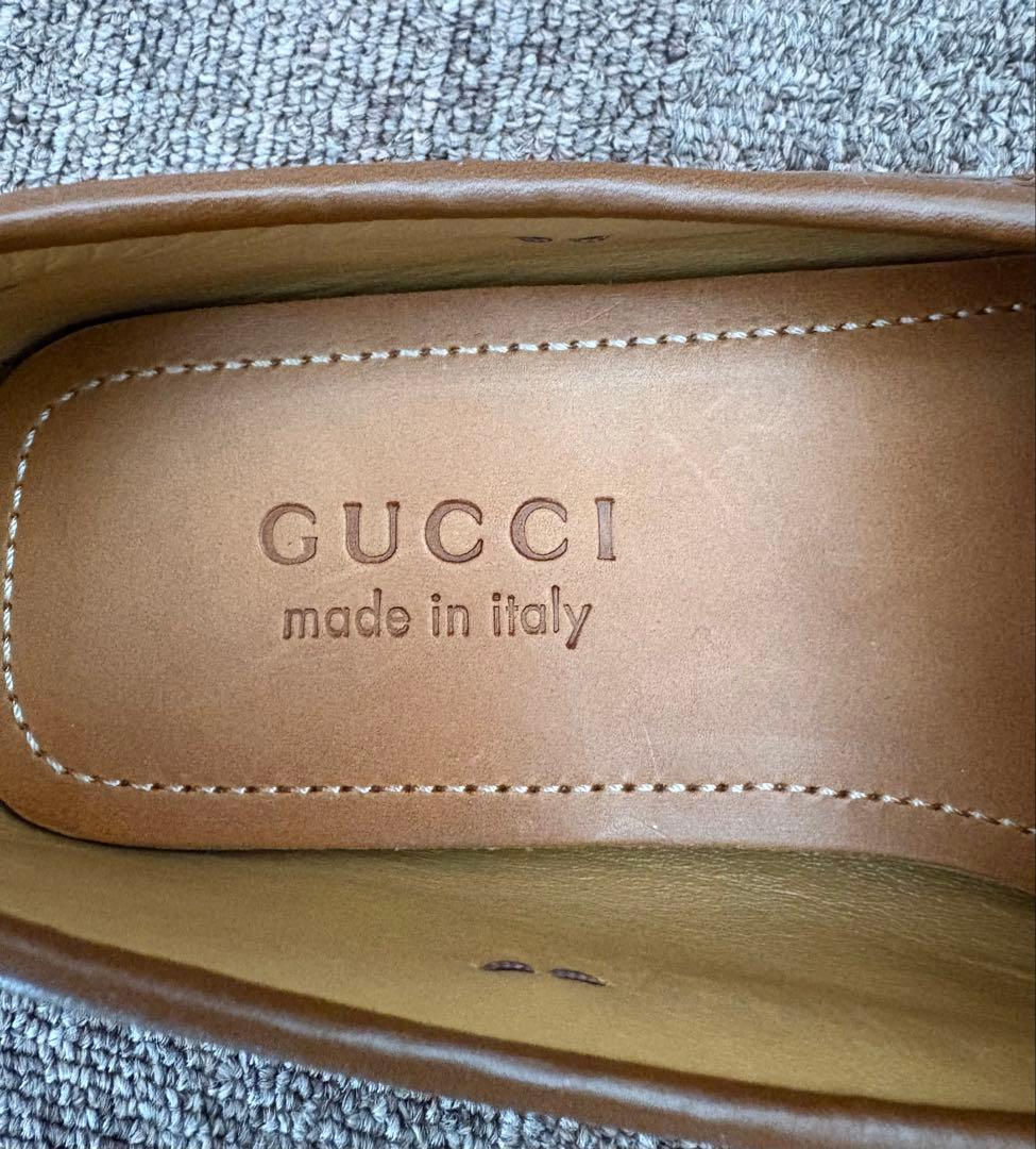 GUCCI ブラウン レザー ローファー フリンジ付き